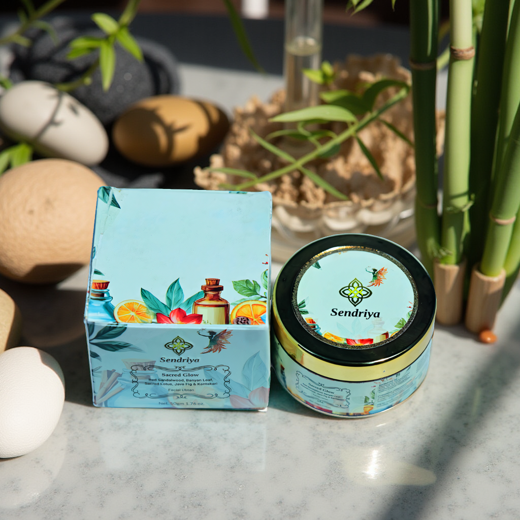 Sacred Glow: Red Sandalwood, Banyan Leaf, Sacred Lotus, Java Fig & Kantakari